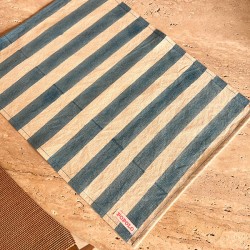 Blue striped place mat -...